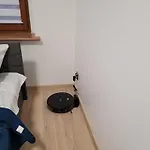 Апартаменты Radiostacja Iii Z Ogrodkiem, Dwupokojowe, Parking Free Гливице