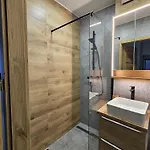 Radiostacja Iii Z Ogrodkiem, Dwupokojowe, Parking Free *