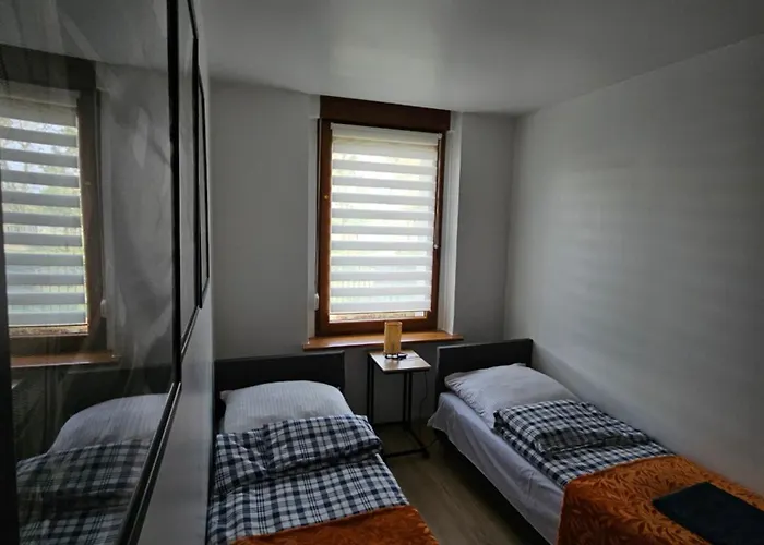 Apartament Radiostacja III Z Ogrodkiem, Dwupokojowe, Parking Free شقة