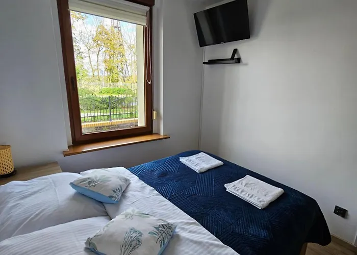 Apartament Radiostacja III Z Ogrodkiem, Dwupokojowe, Parking Free